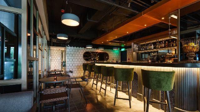 Q&A kitchen + bar @ Makati, discounts up to 50% - eatigo