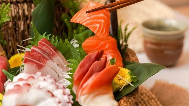 Sushi koi paramount